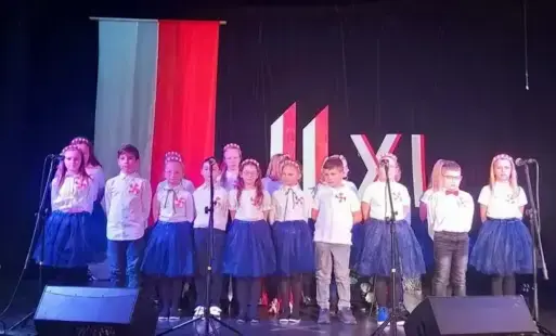 Zdjęcie do Nasz udział w gminnych obchodach Narodowego Święta Niepodległości